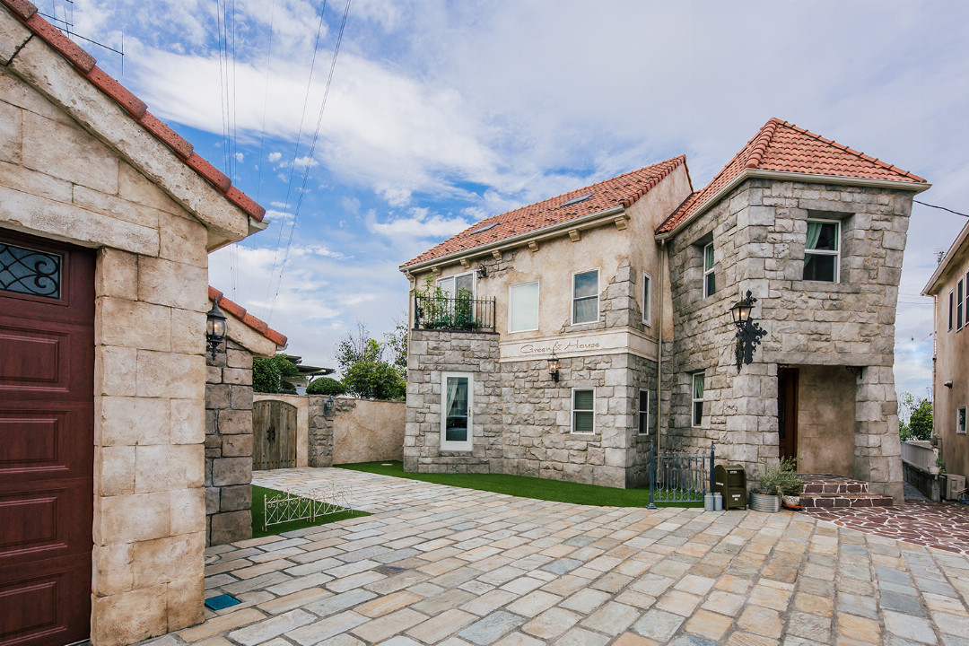 埼玉 秩父 フレンチシャビーハウス 外観 内装共に完成された異空間 レンタル撮影スタジオ検索 Studio Data Base